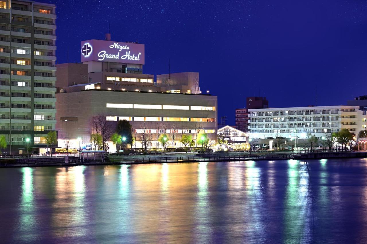 Niigata Grand Hotel Exterior photo